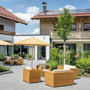 https://landhaus-tanner.com-bavaria.com